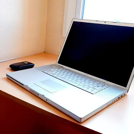 ホテル プルミエール クラッセ ヴァンヌ
